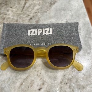 IZIPIZI Yellow Sunglasses